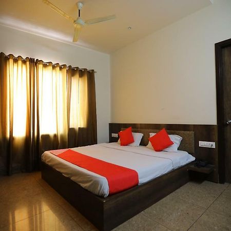 Oyo 40791 Hotel Hot N Fast Suratgarh 외부 사진