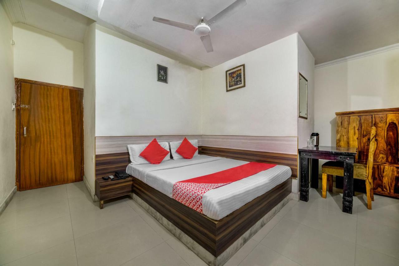 Oyo 40791 Hotel Hot N Fast Suratgarh 외부 사진