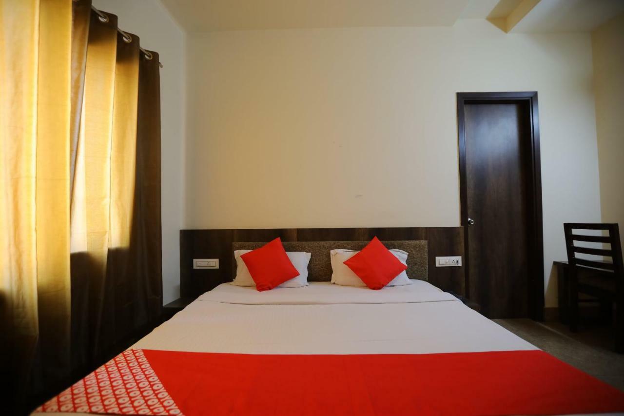 Oyo 40791 Hotel Hot N Fast Suratgarh 외부 사진